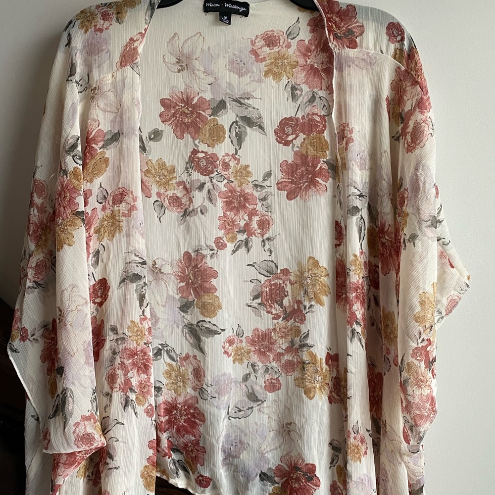 Sheer Kimono w Pink and Tan Flowers/Coverup